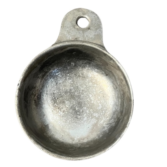 Vintage Measuring Cup Made in Milton PA USA, 18 0z cup - Picture 1 of 8